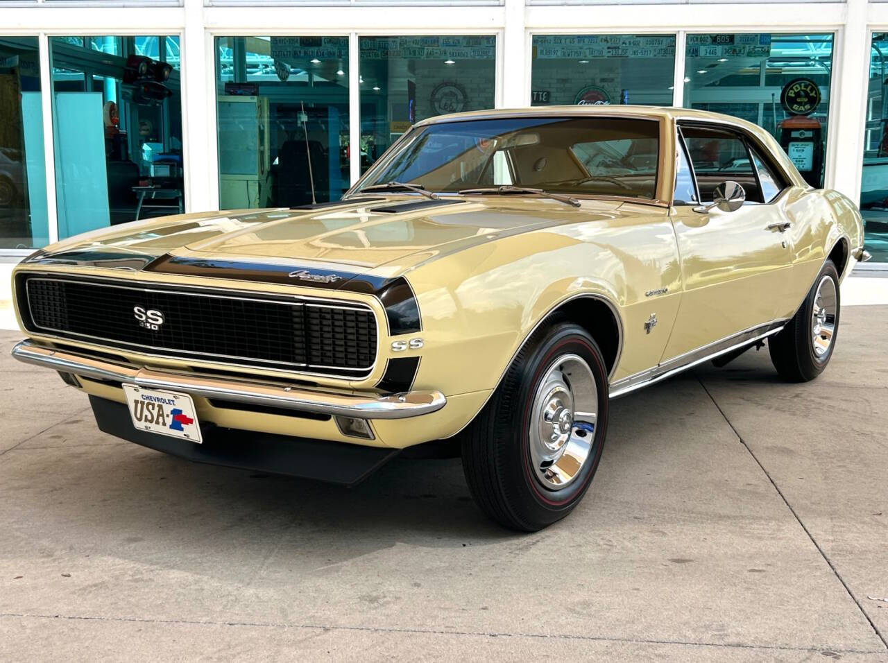 Chevrolet-Camaro-1967-Hatchback-9