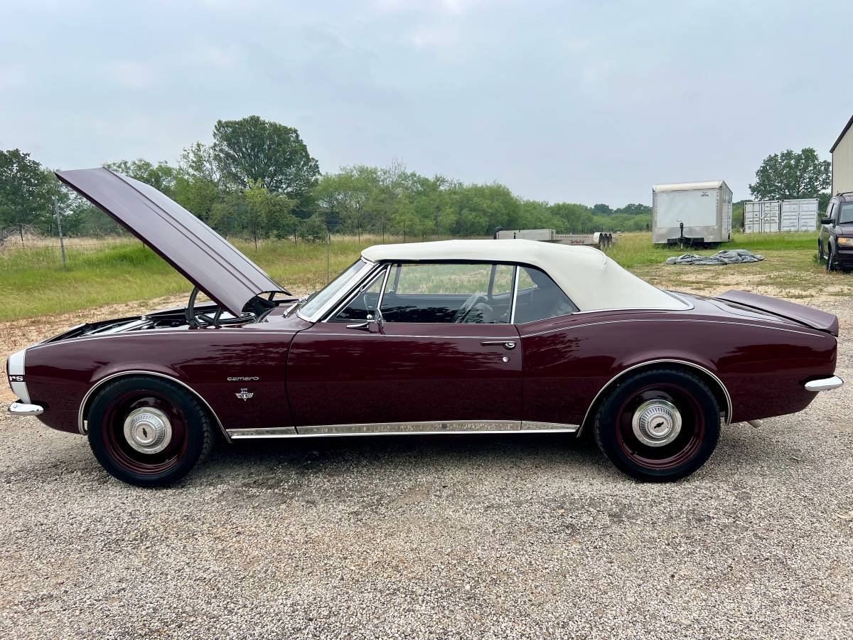 Chevrolet Camaro  1967 red