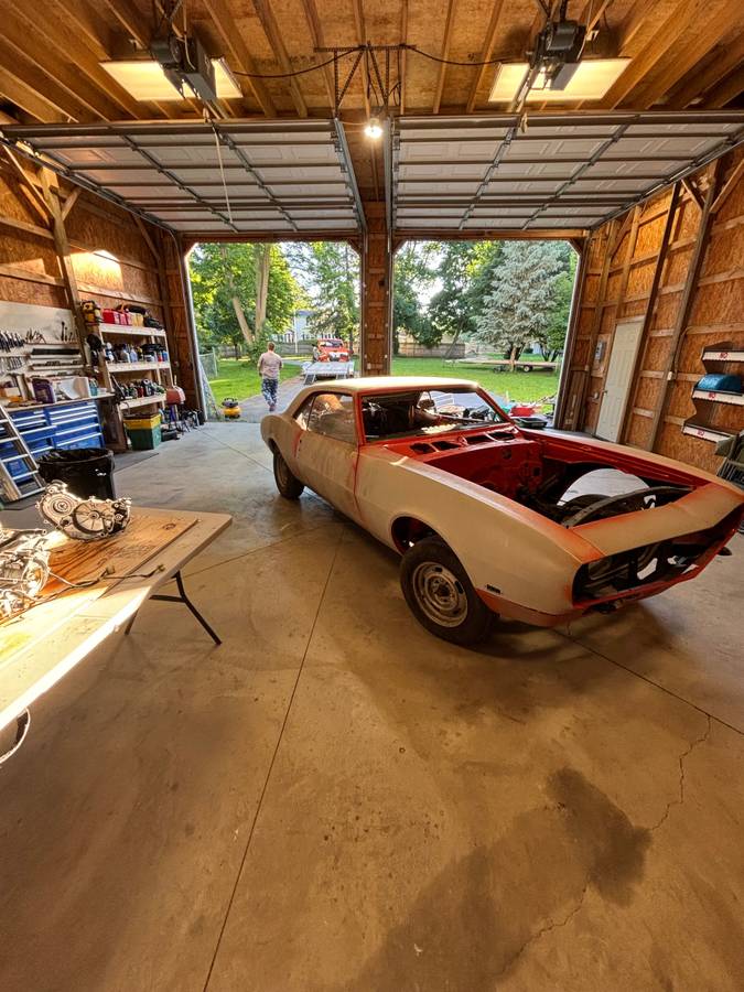 Chevrolet-Camaro-1968-1