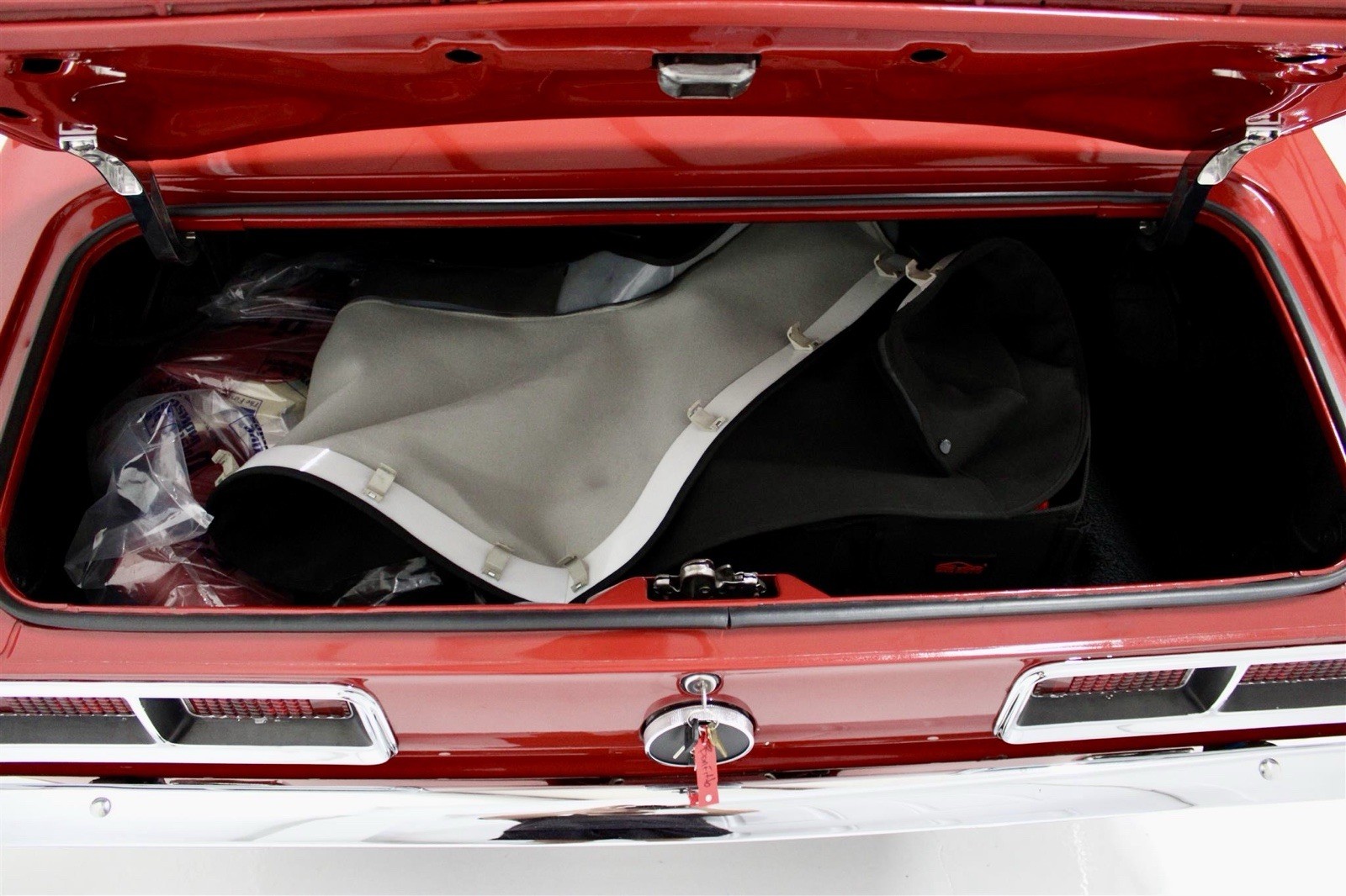 Chevrolet-Camaro-1968-Convertible-17