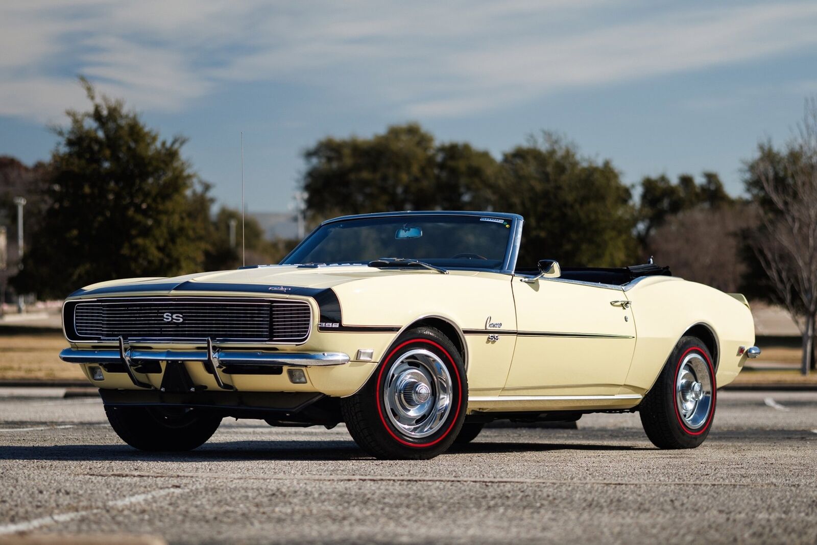 Chevrolet-Camaro-1968-Convertible-2