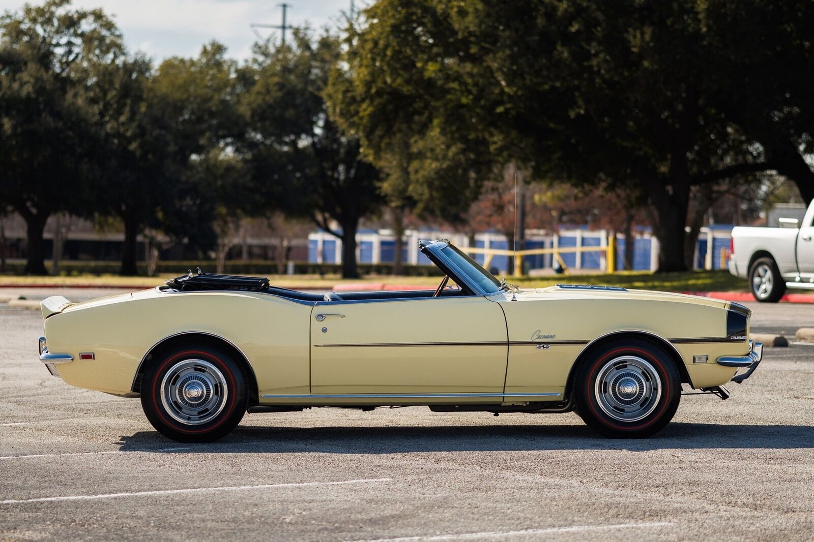 Chevrolet-Camaro-1968-Convertible-27