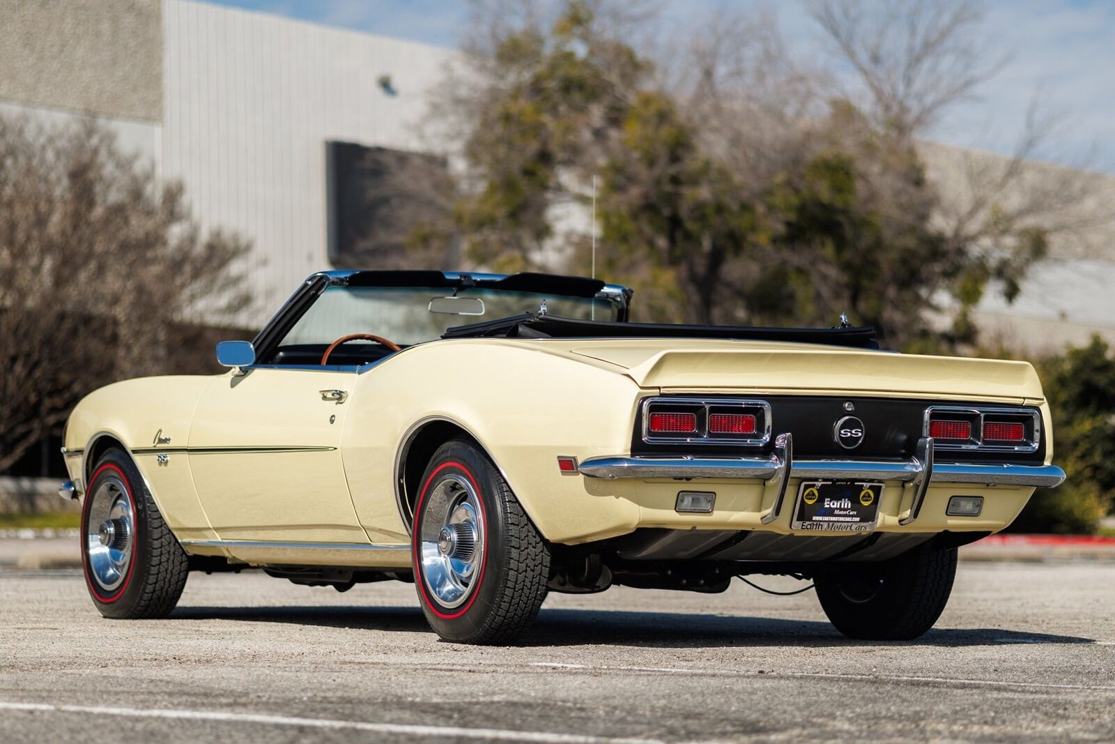 Chevrolet-Camaro-1968-Convertible-7