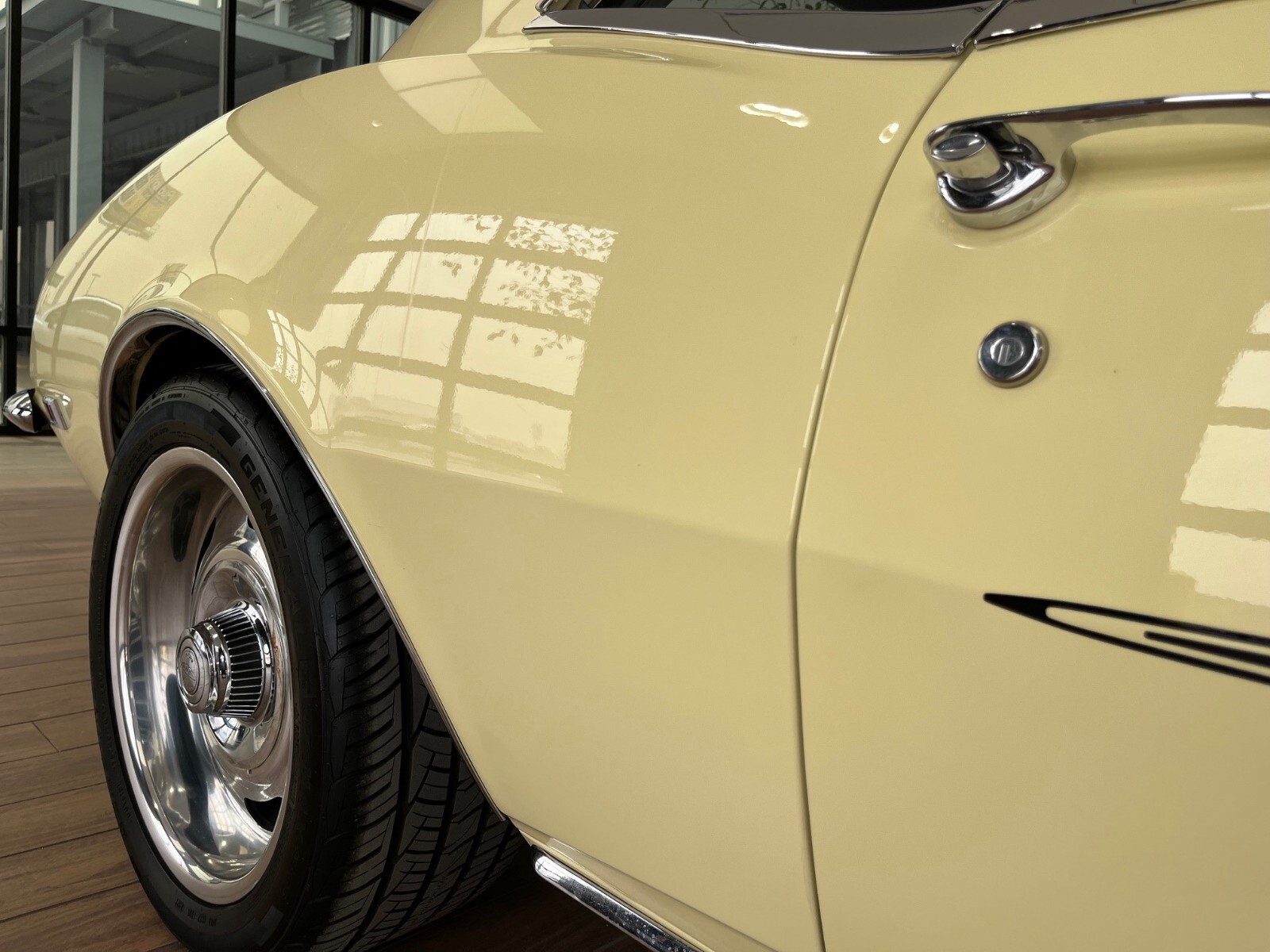 Chevrolet-Camaro-1968-Coupe-12
