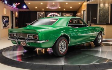 Chevrolet-Camaro-1968-Coupe-13