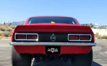 Chevrolet-Camaro-1968-Coupe-13