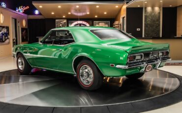 Chevrolet-Camaro-1968-Coupe-17