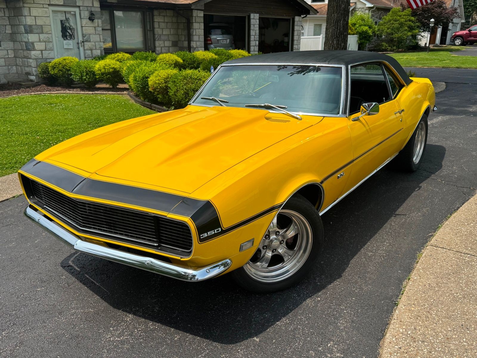Chevrolet-Camaro-1968-Coupe-2