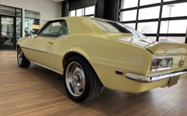Chevrolet-Camaro-1968-Coupe-2