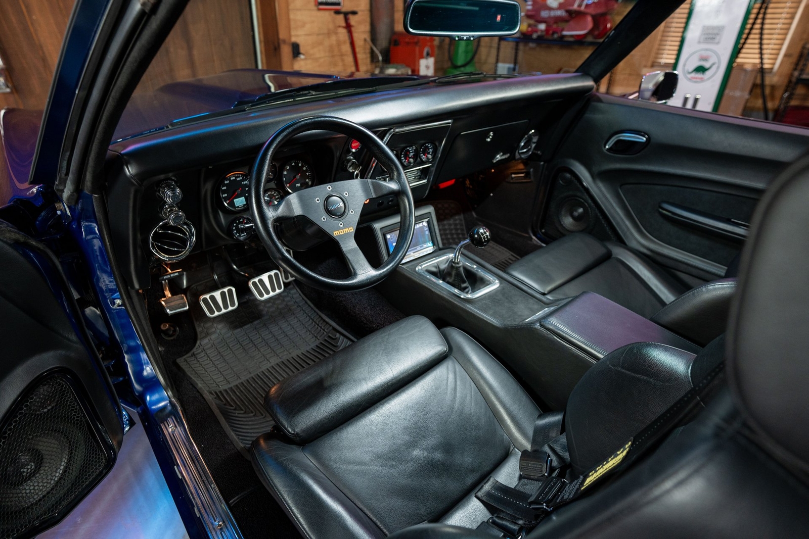 Chevrolet-Camaro-1968-Coupe-2