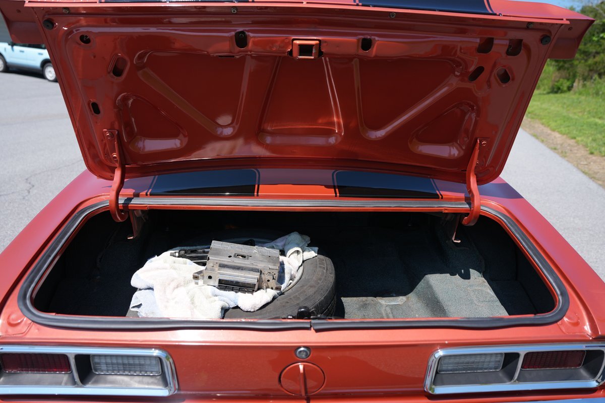 Chevrolet-Camaro-1968-Coupe-30