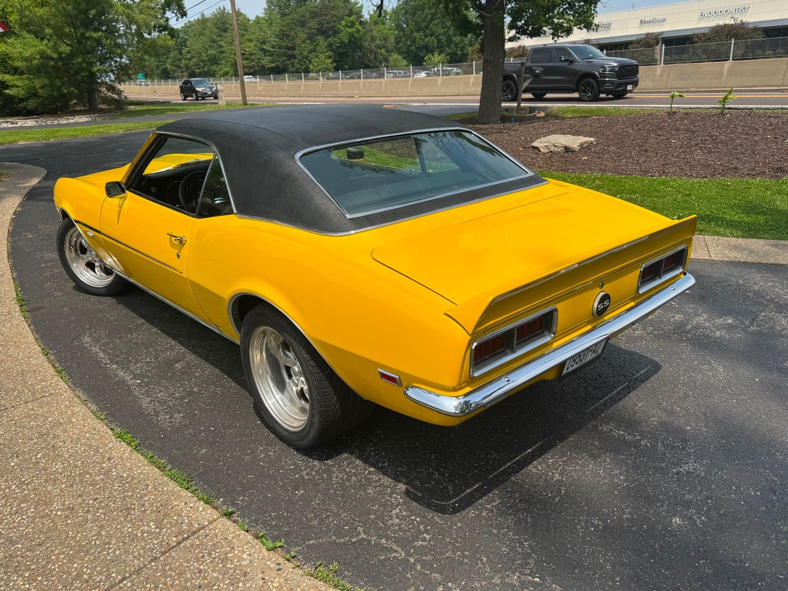 Chevrolet-Camaro-1968-Coupe-6