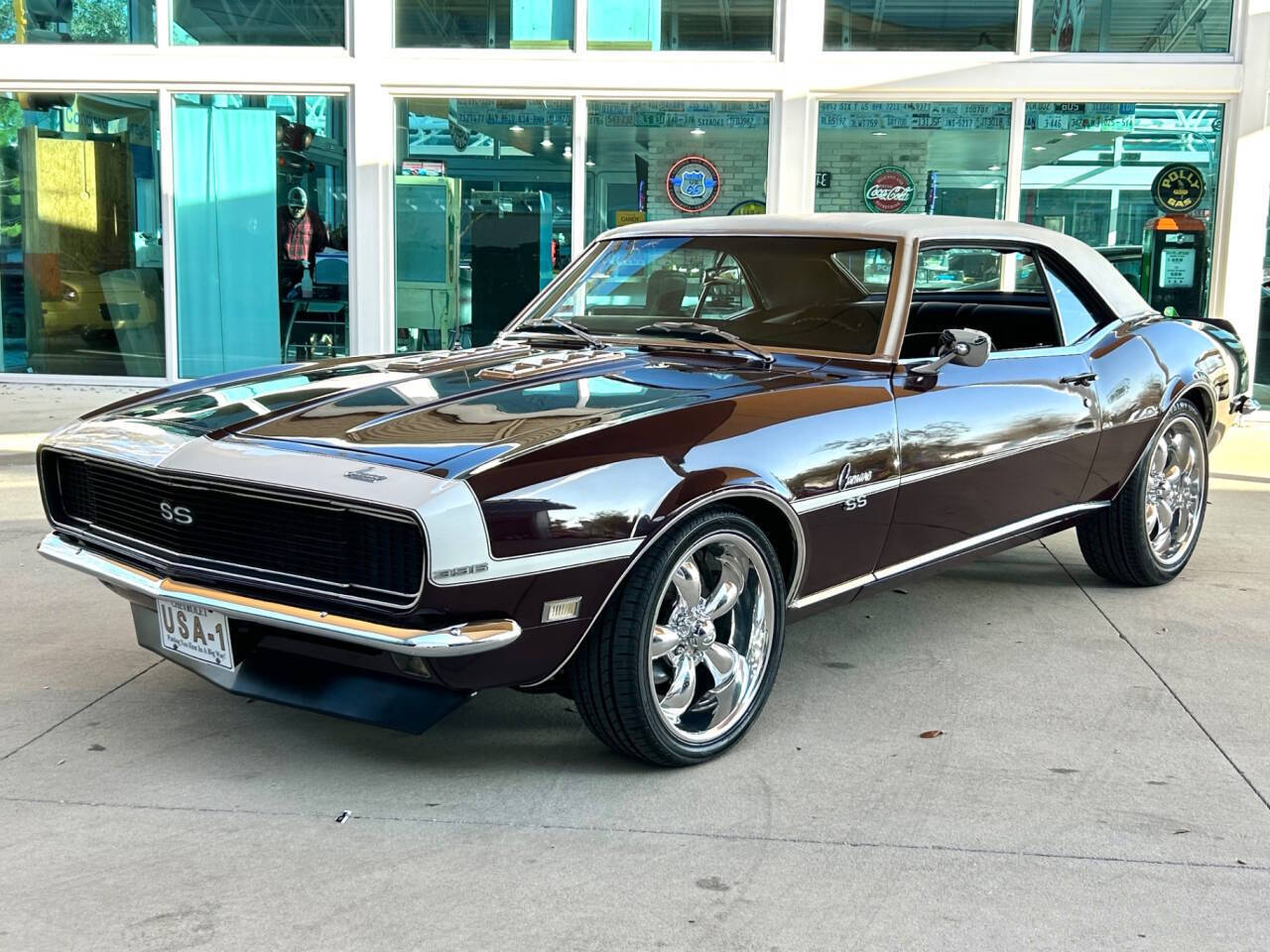 Chevrolet-Camaro-1968-Hatchback-11