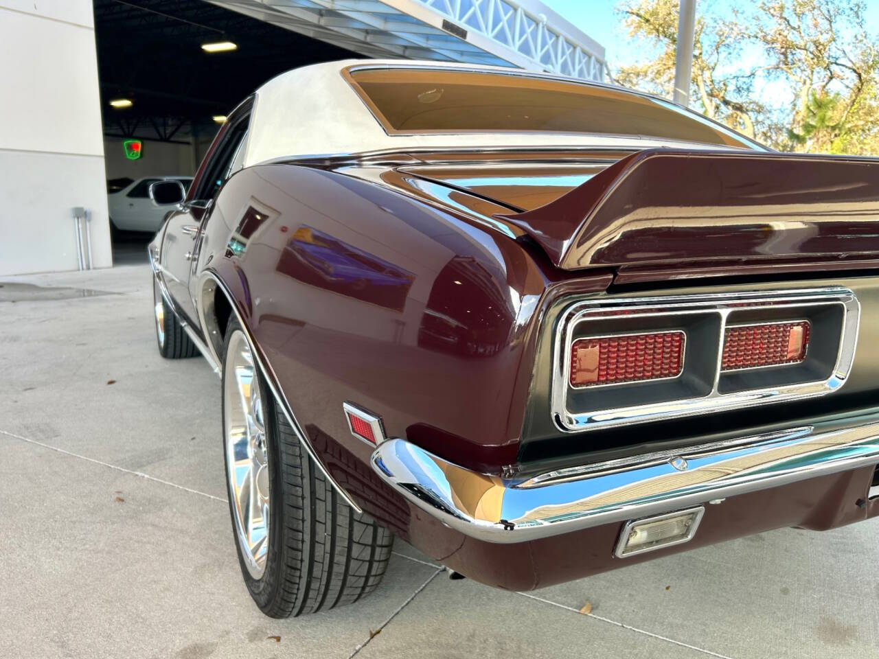 Chevrolet-Camaro-1968-Hatchback-15