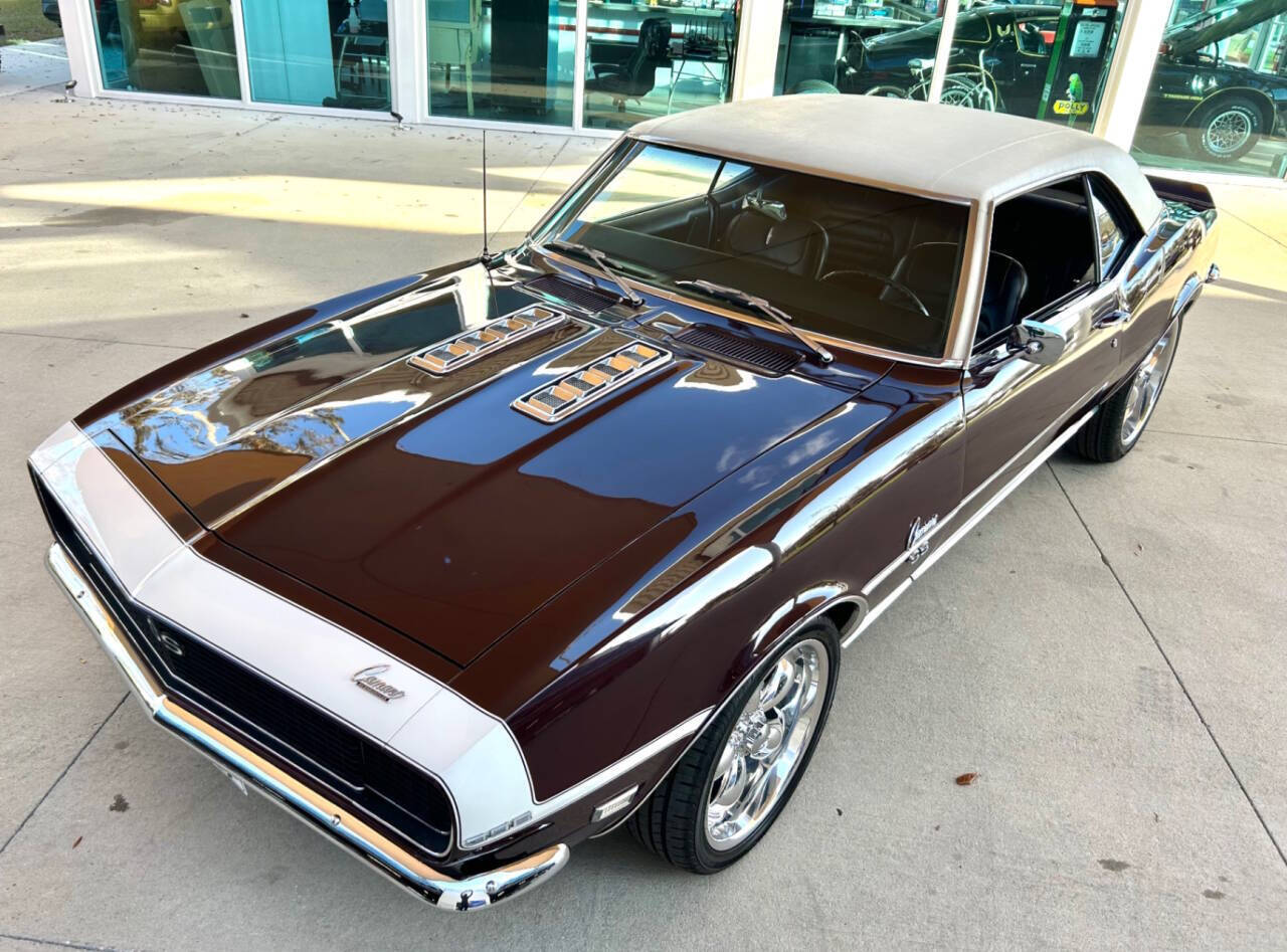 Chevrolet-Camaro-1968-Hatchback-24
