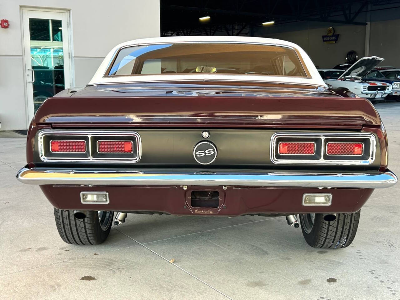 Chevrolet-Camaro-1968-Hatchback-5