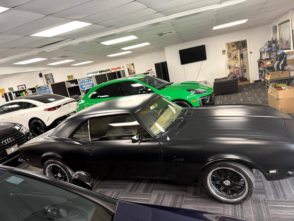 Chevrolet-Camaro-1968-black-7