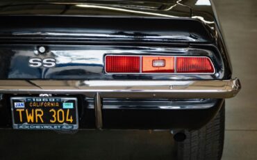 Chevrolet-Camaro-1969-2-Door-Coupe-19