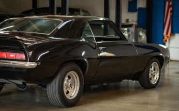 Chevrolet-Camaro-1969-2-Door-Coupe-25