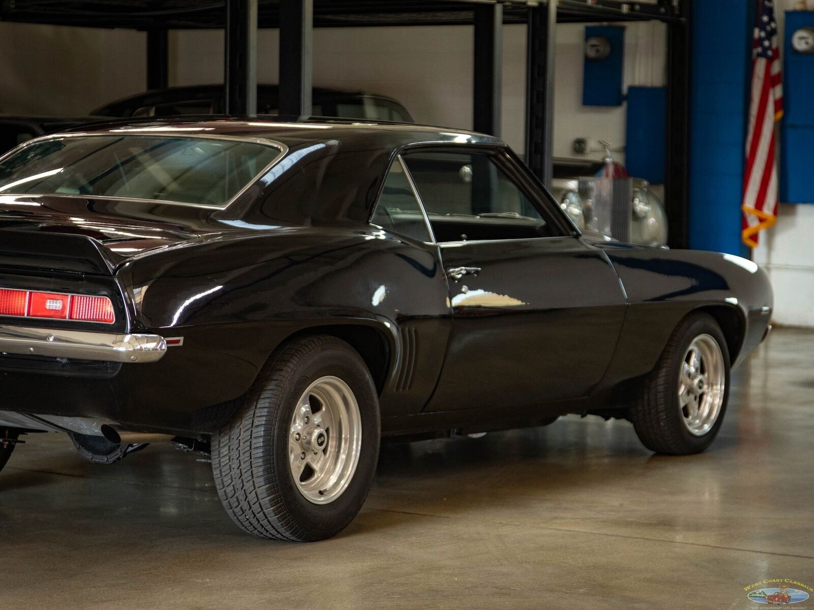 Chevrolet-Camaro-1969-2-Door-Coupe-25