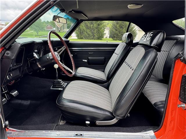 Chevrolet-Camaro-1969-2-Door-Coupe-3