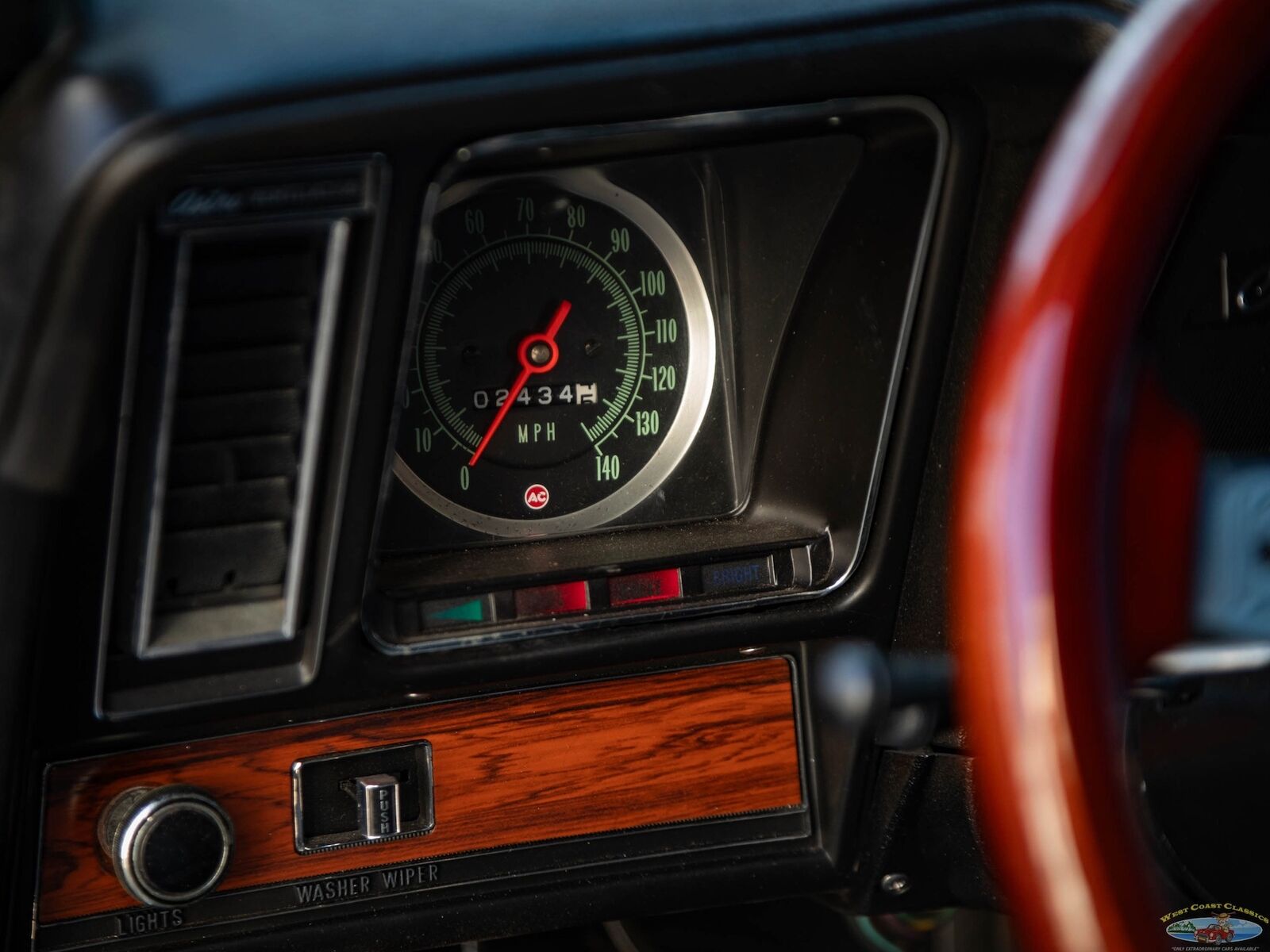 Chevrolet-Camaro-1969-2-Door-Coupe-35