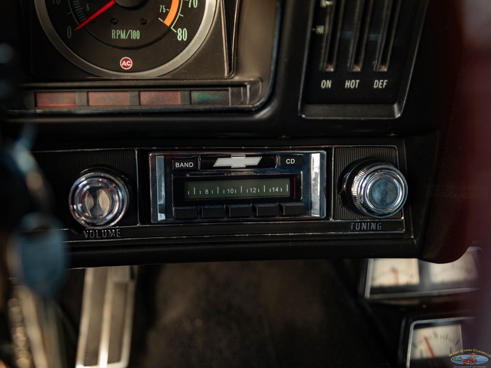 Chevrolet-Camaro-1969-2-Door-Coupe-38