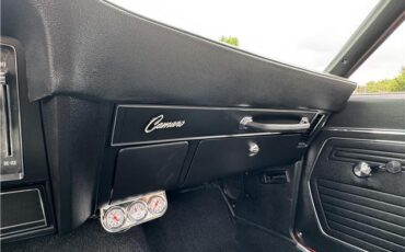 Chevrolet-Camaro-1969-2-Door-Coupe-38