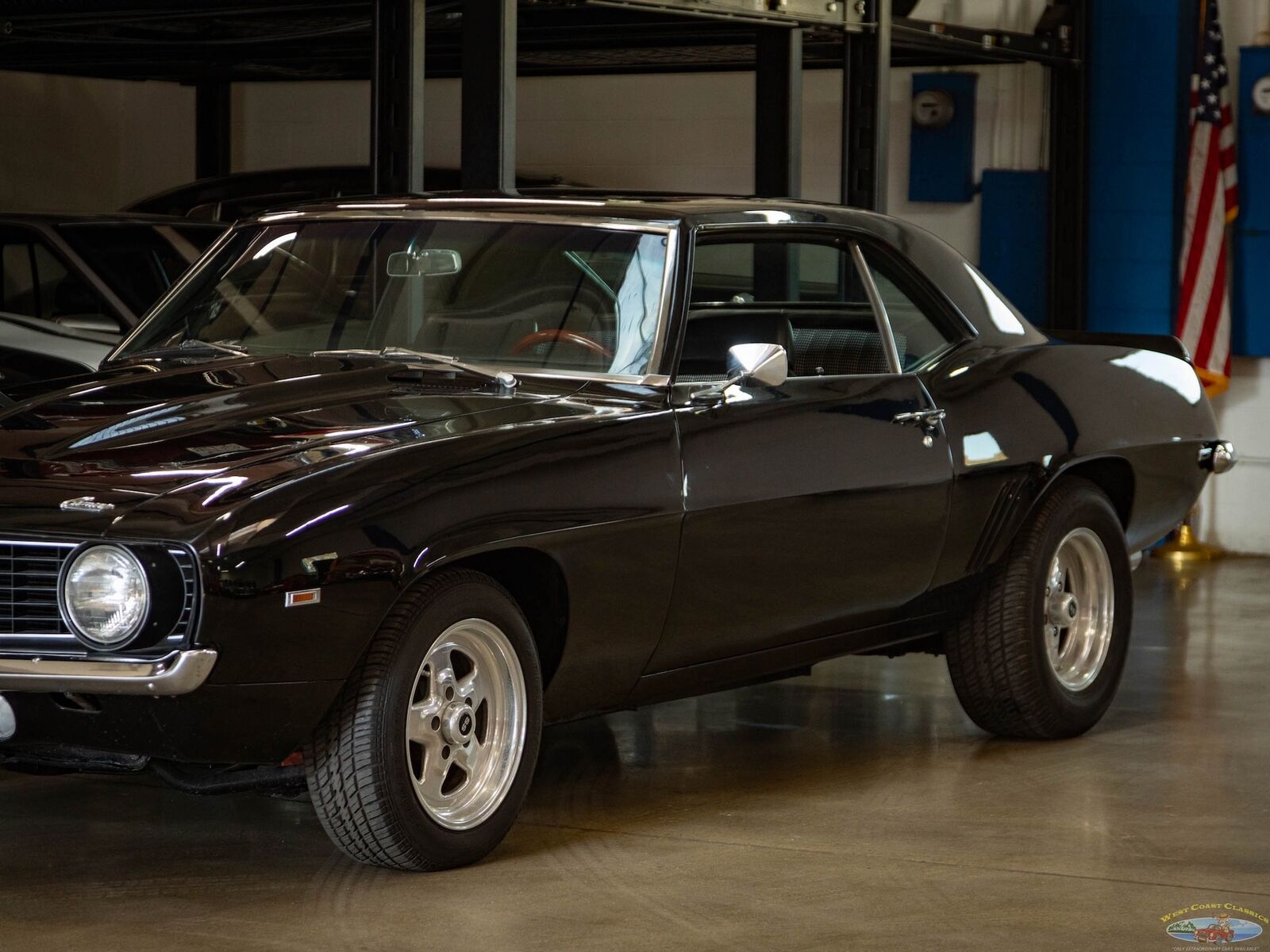 Chevrolet-Camaro-1969-2-Door-Coupe-8