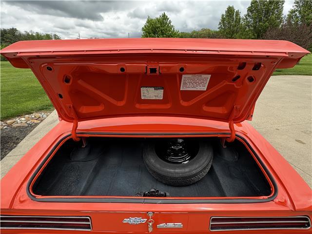 Chevrolet-Camaro-1969-2-Door-Coupe-9