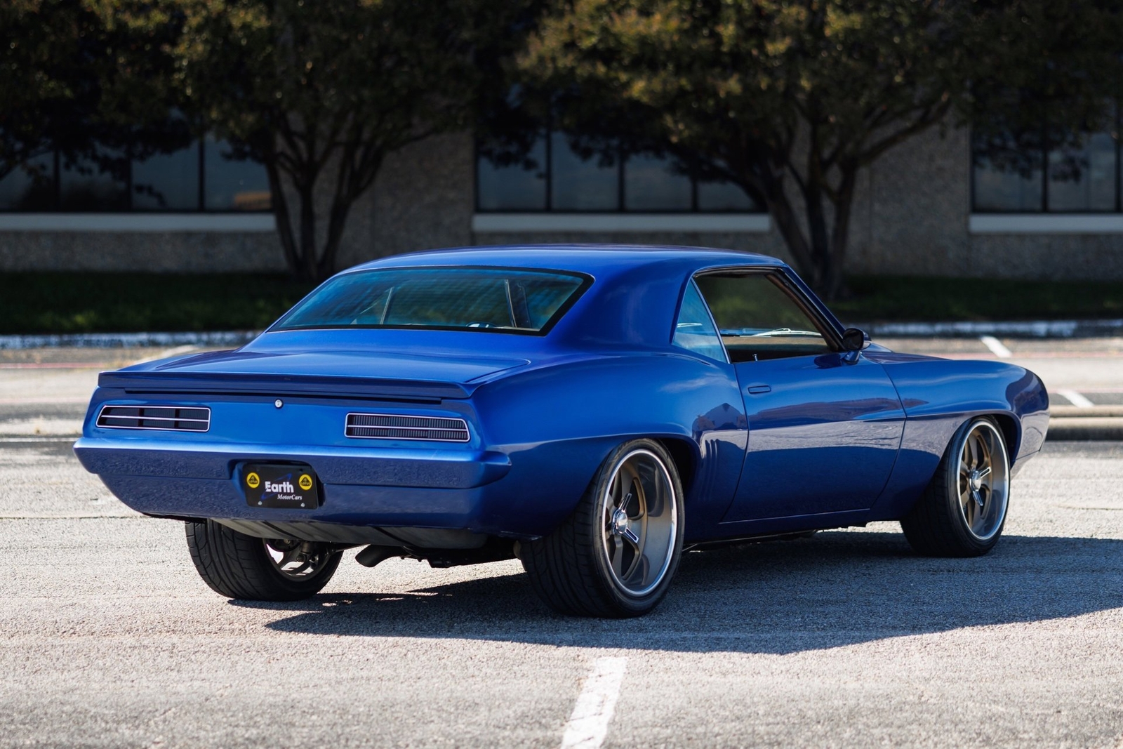 Chevrolet-Camaro-1969-2D-Coupe-10