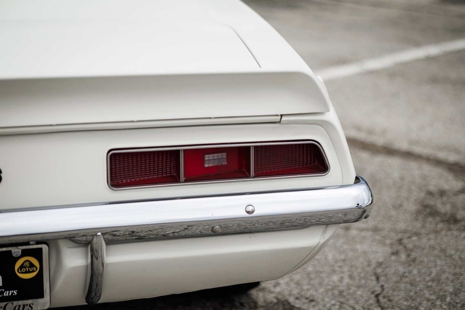 Chevrolet-Camaro-1969-2D-Coupe-31