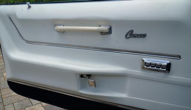 Chevrolet-Camaro-1969-33