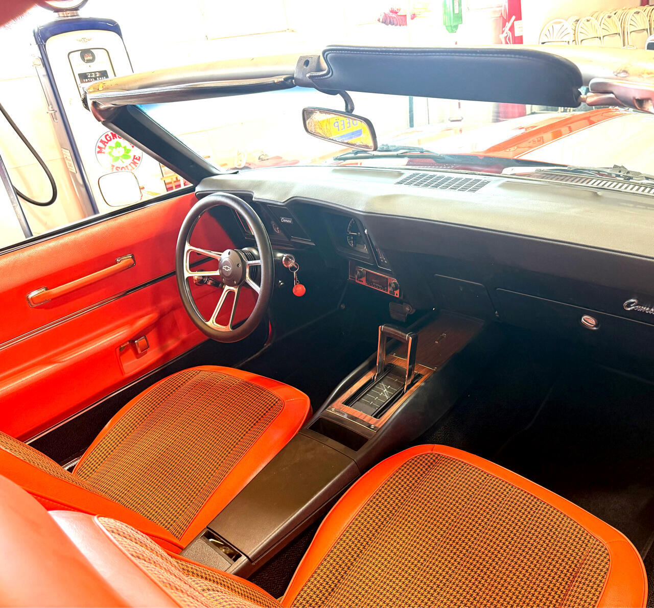 Chevrolet-Camaro-1969-American-Muscle-Car-21