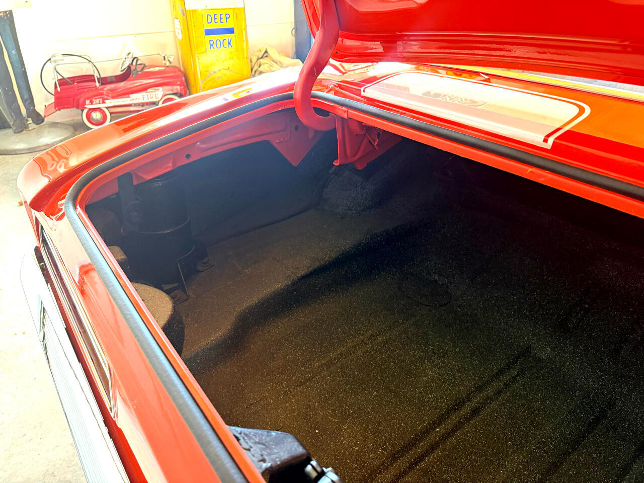 Chevrolet-Camaro-1969-American-Muscle-Car-34