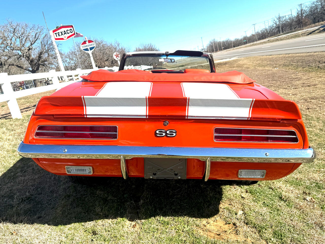 Chevrolet-Camaro-1969-American-Muscle-Car-6