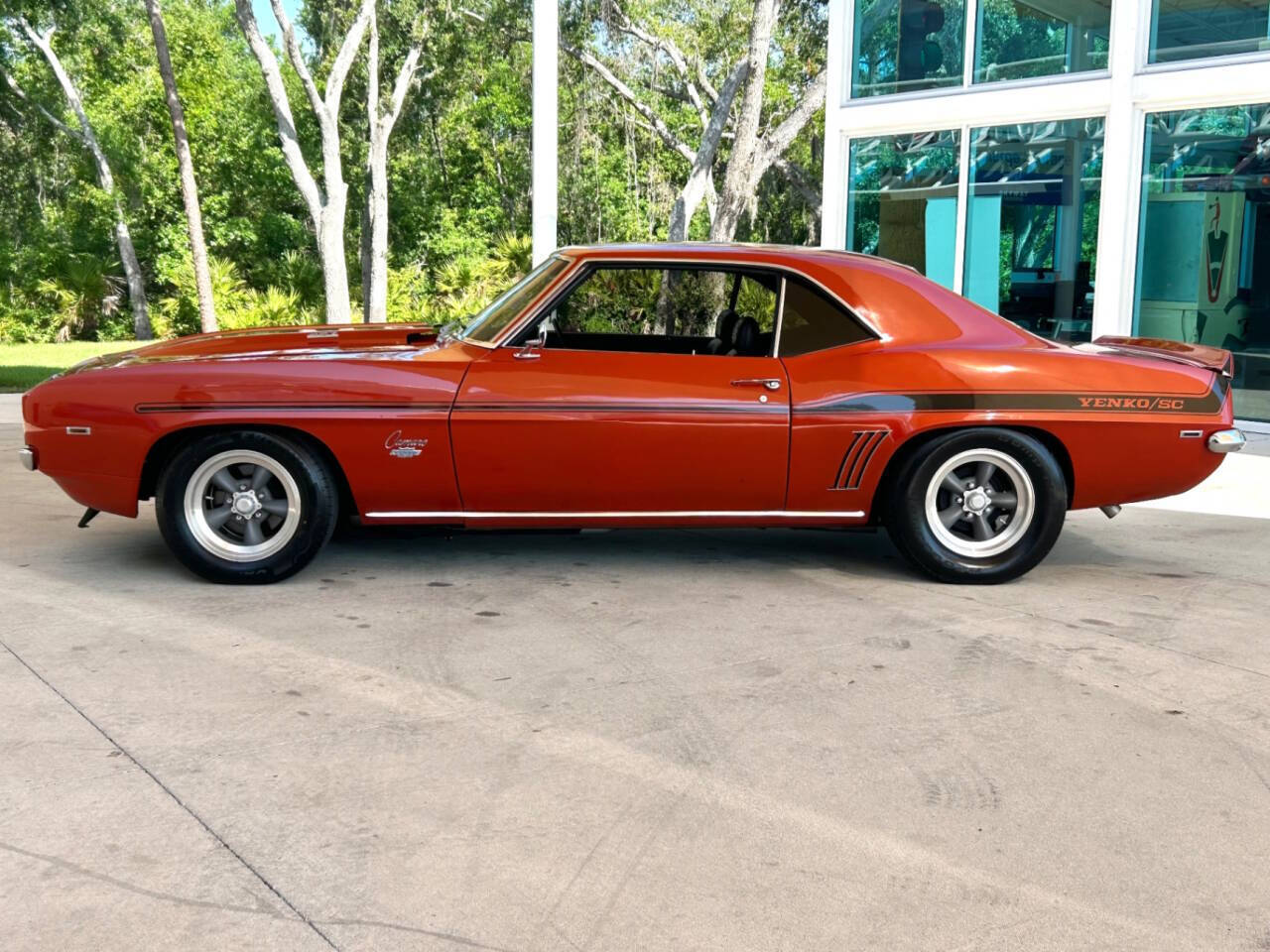 Chevrolet-Camaro-1969-Convertible-10