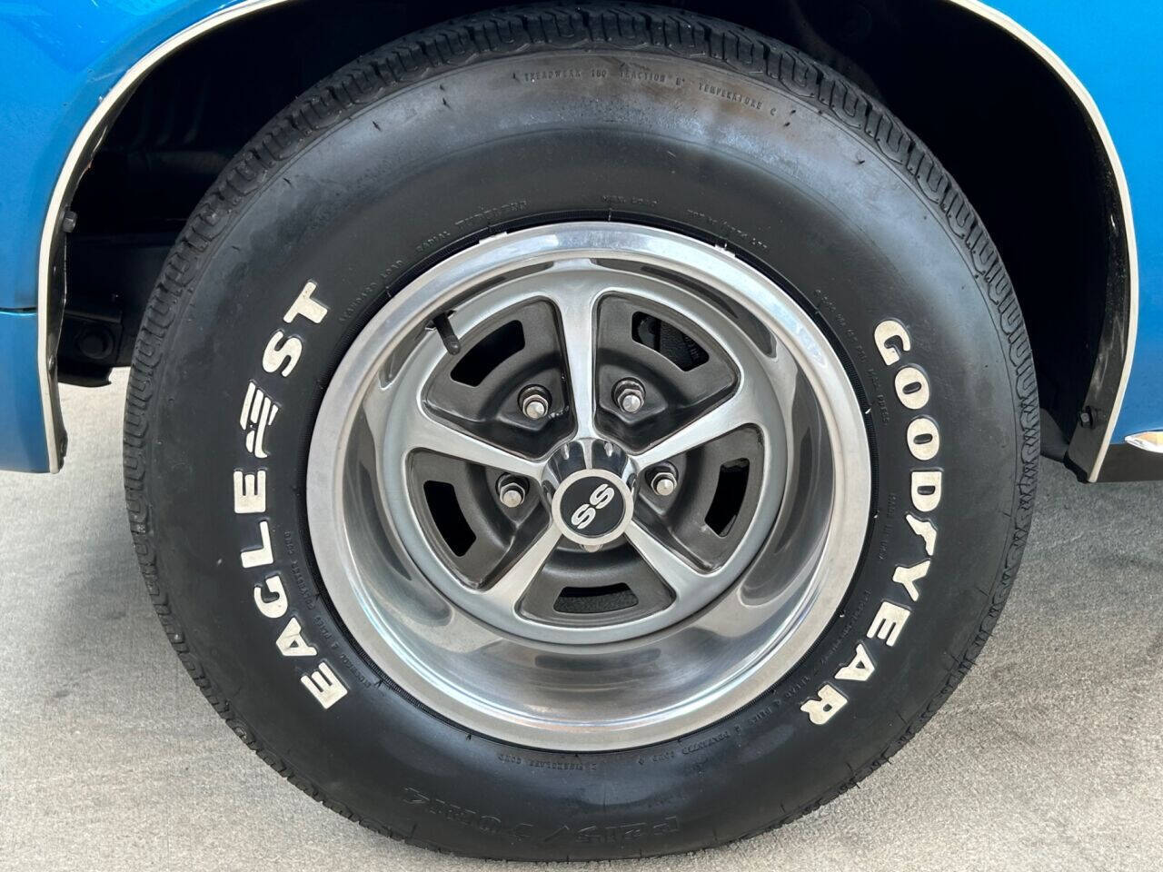 Chevrolet-Camaro-1969-Convertible-12