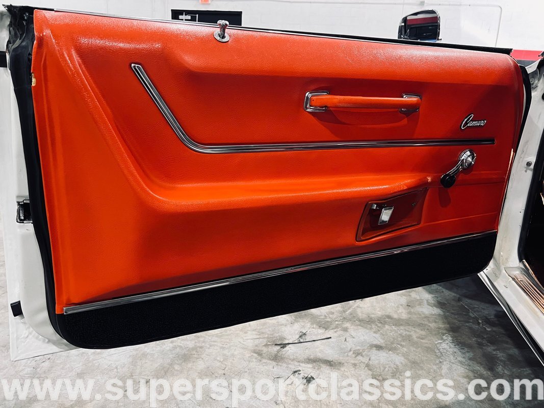 Chevrolet-Camaro-1969-Convertible-17