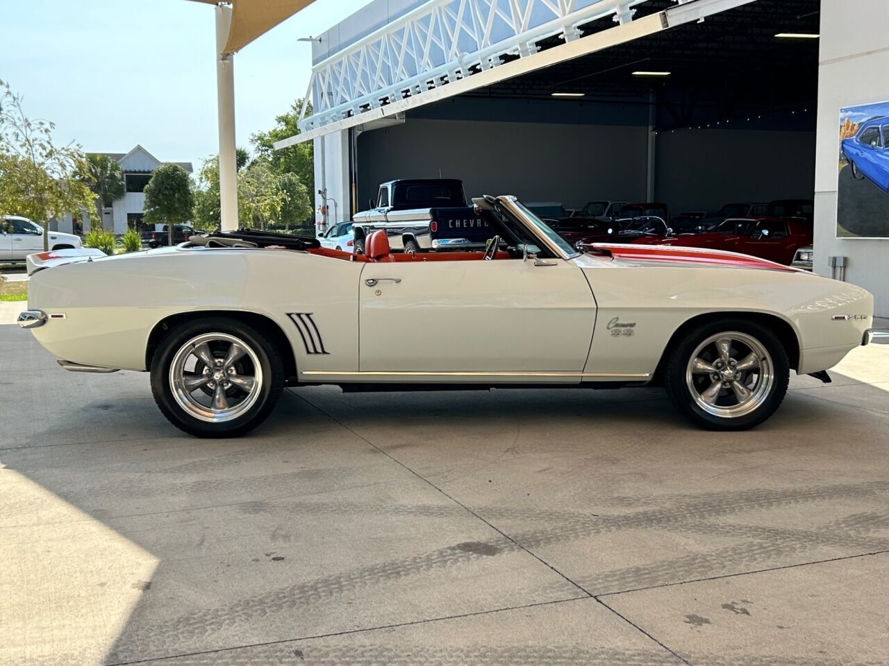 Chevrolet-Camaro-1969-Convertible-3
