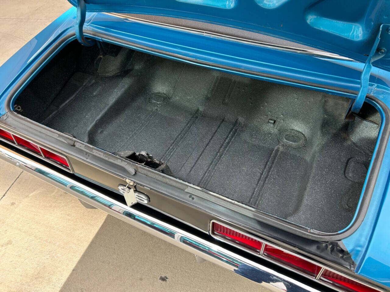 Chevrolet-Camaro-1969-Convertible-6