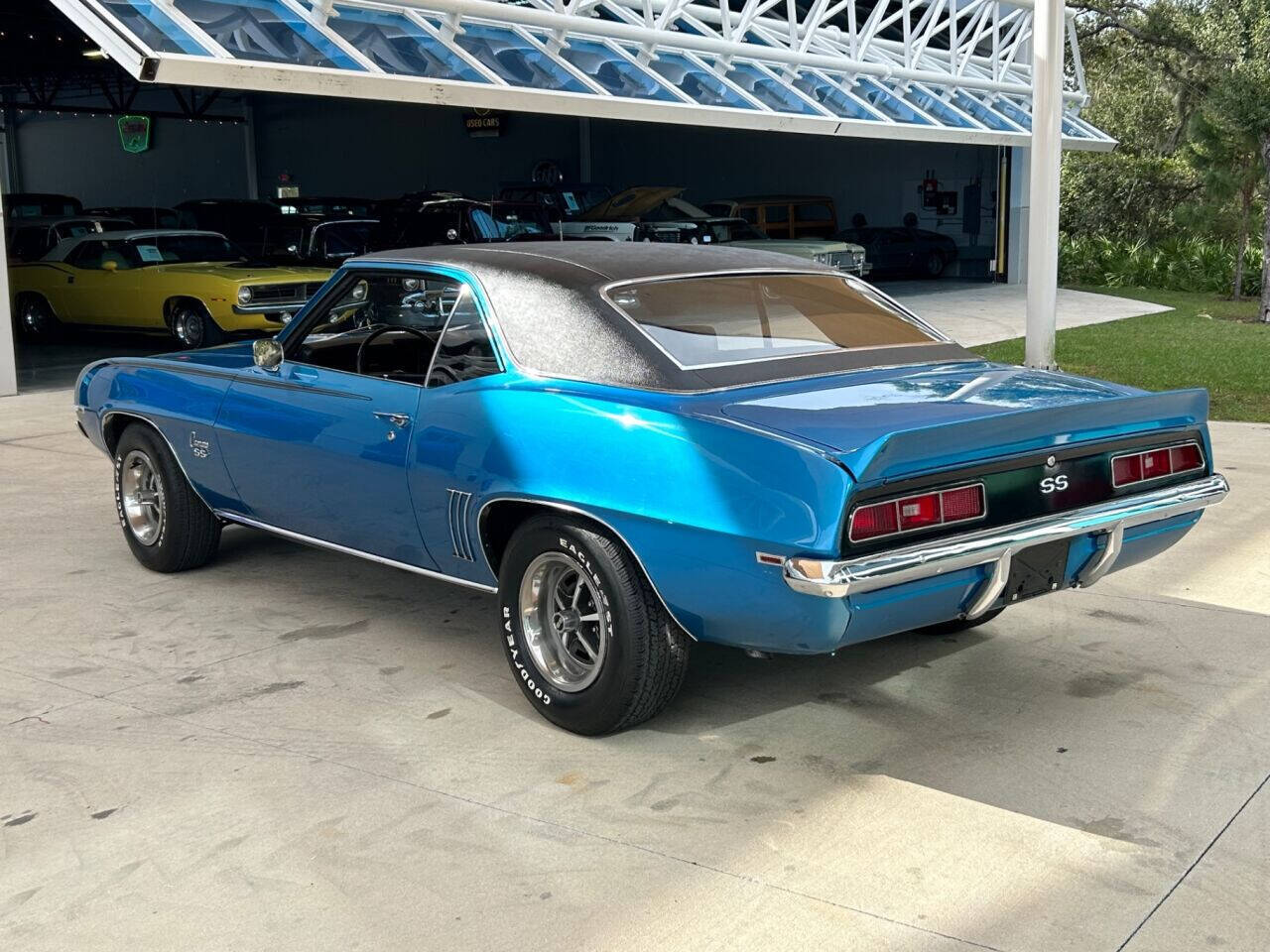 Chevrolet-Camaro-1969-Convertible-9