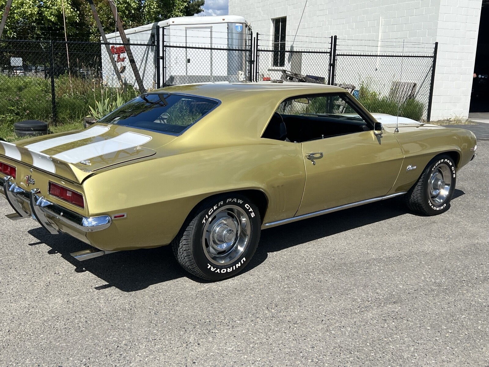 Chevrolet-Camaro-1969-Coupe-1