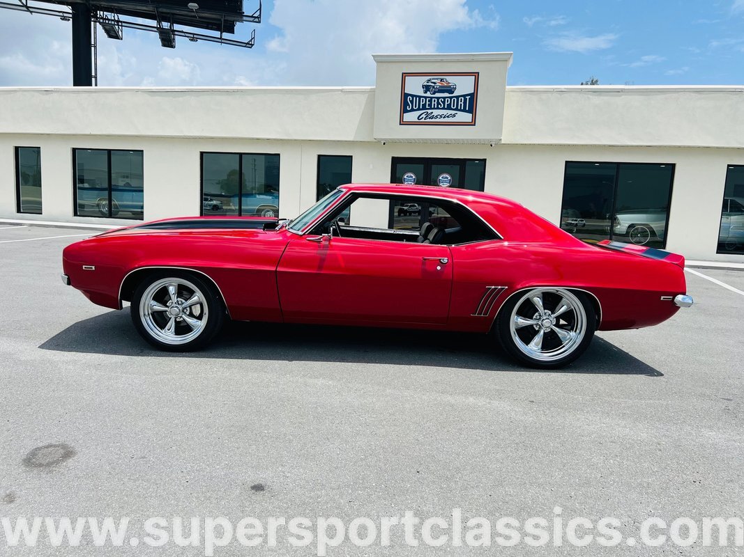 Chevrolet-Camaro-1969-Coupe-1