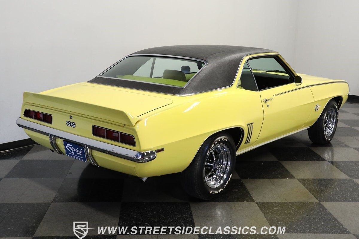 Chevrolet-Camaro-1969-Coupe-10