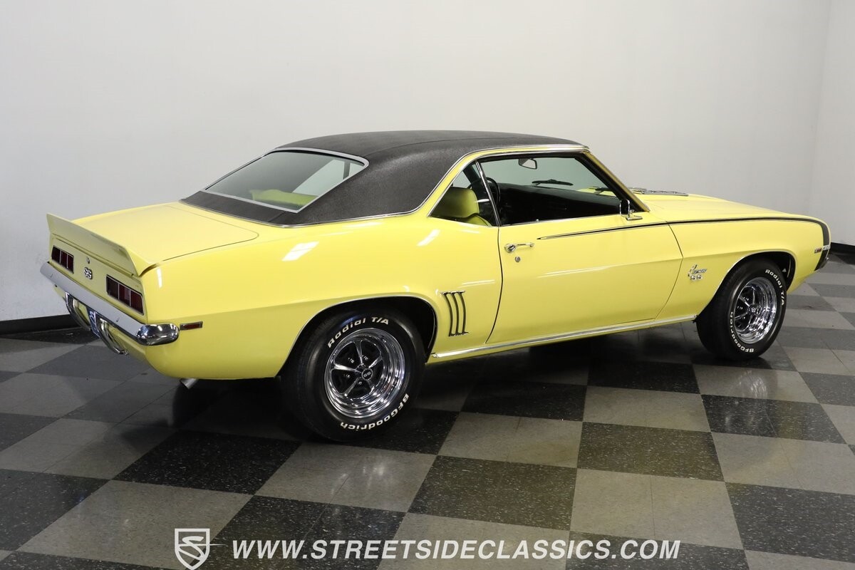 Chevrolet-Camaro-1969-Coupe-11