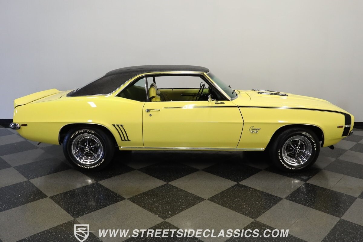Chevrolet-Camaro-1969-Coupe-12