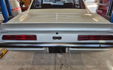 Chevrolet-Camaro-1969-Coupe-13