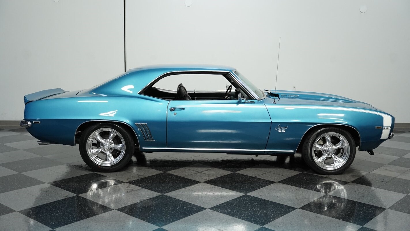 Chevrolet-Camaro-1969-Coupe-13