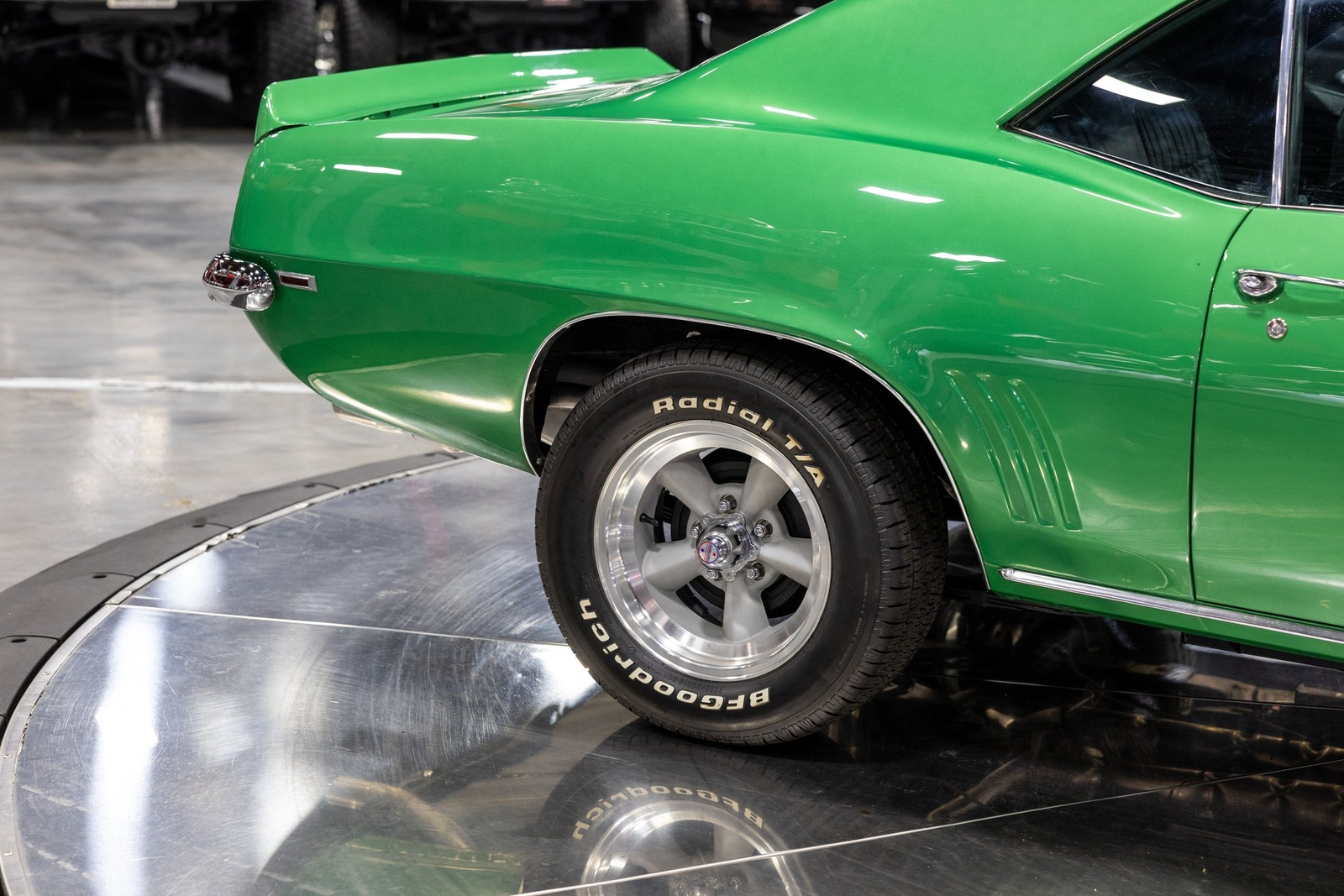 Chevrolet-Camaro-1969-Coupe-15